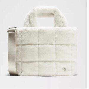 Lululemon Quilted Grid Tote Bag Mini 5L Plush Fleece Bone